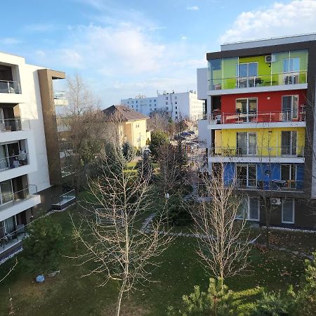 Airport Apartment Otopeni Buitenkant foto