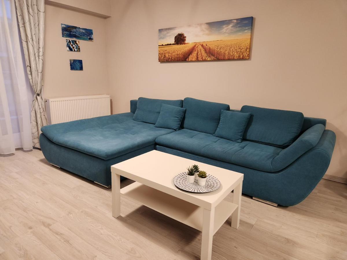 Airport Apartment Otopeni Buitenkant foto