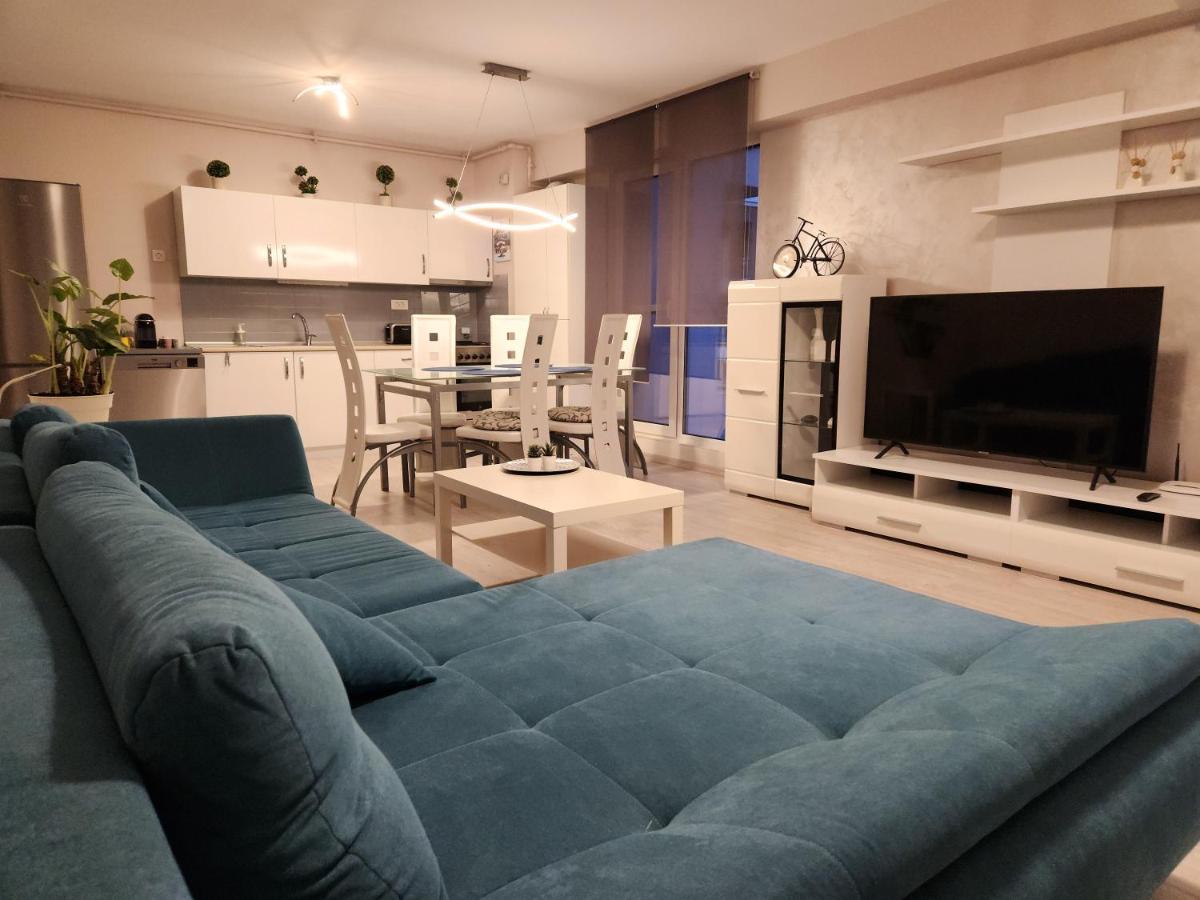 Airport Apartment Otopeni Buitenkant foto
