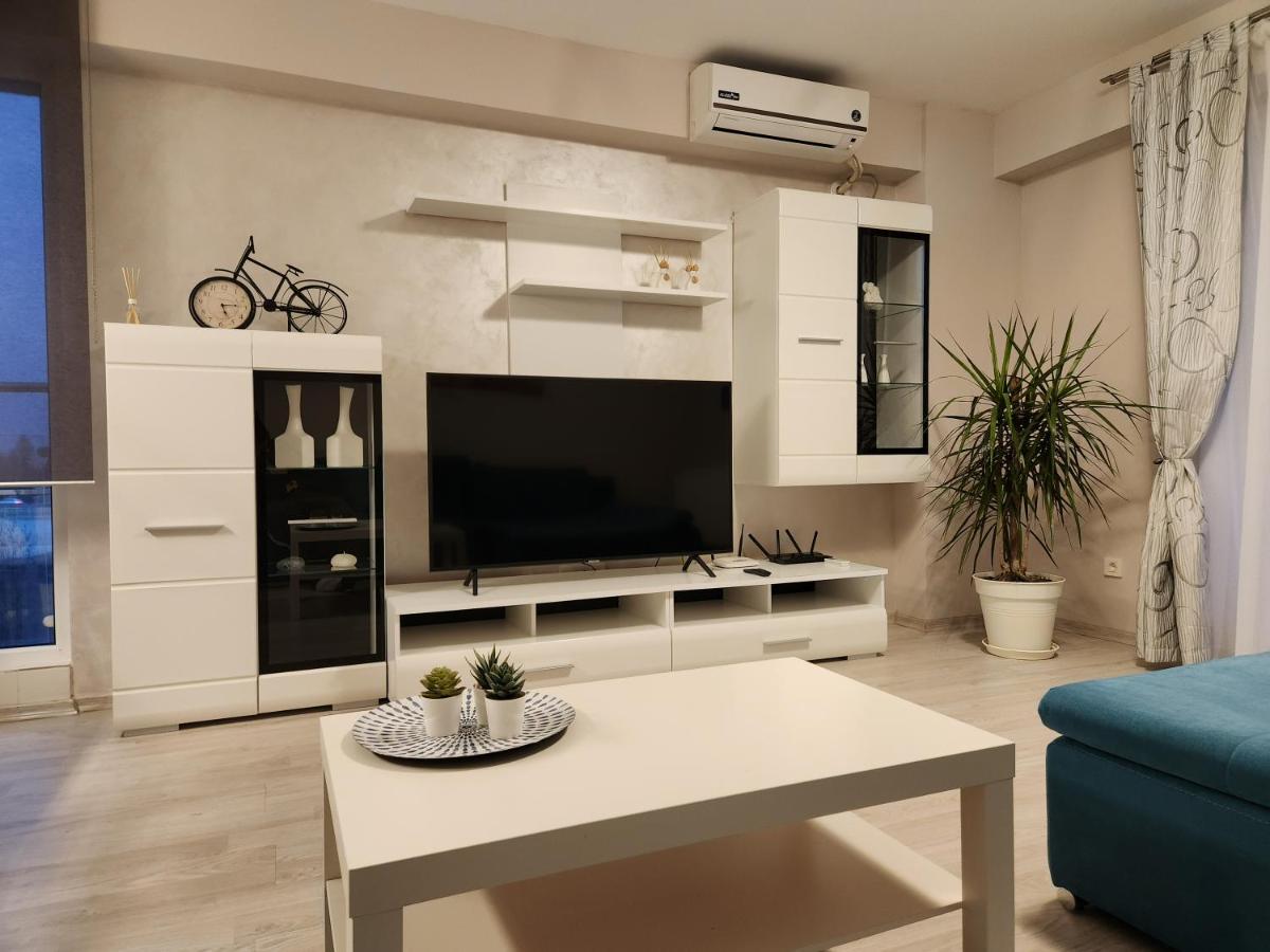 Airport Apartment Otopeni Buitenkant foto