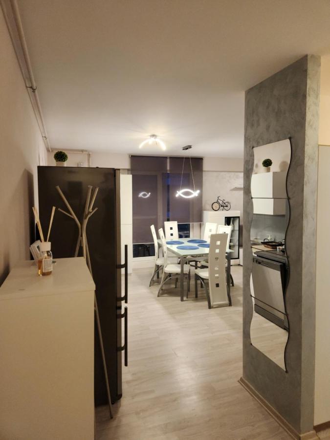 Airport Apartment Otopeni Buitenkant foto